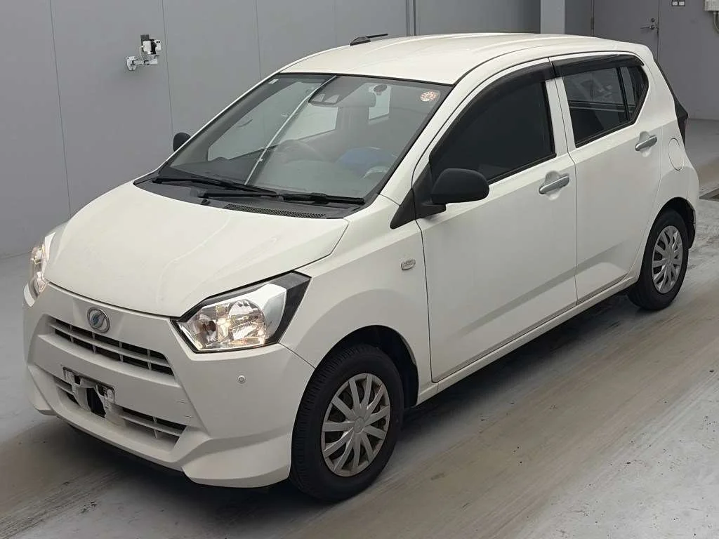 Daihatsu Mira e:S LA350S 2021